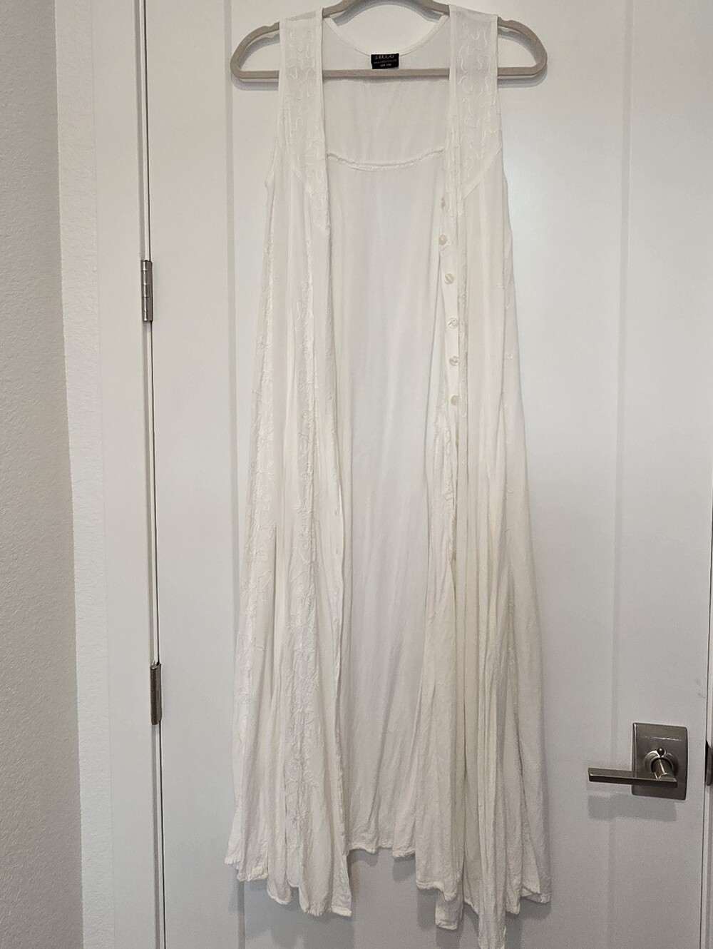 Sakkas Maya Floral White Embroidered Midi Button Up Dress Duster Soft And Flowy - Picture 3 of 12